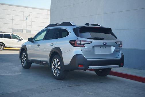 2025 Subaru Outback Touring