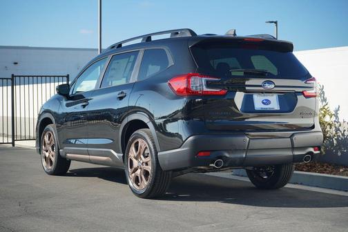 2025 Subaru Ascent Bronze Edition 7-Passenger