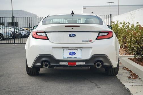 2025 Subaru BRZ tS