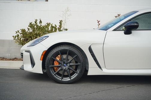 2025 Subaru BRZ tS