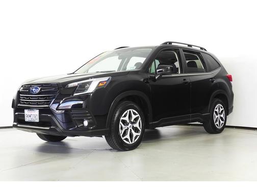 Black 2024 Subaru Forester Premium