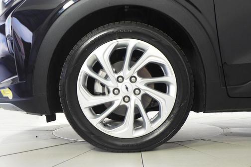 2023 Chevrolet Bolt EUV FWD LT