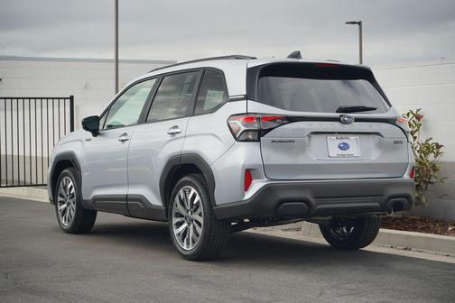 2025 Subaru Forester Hybrid Touring