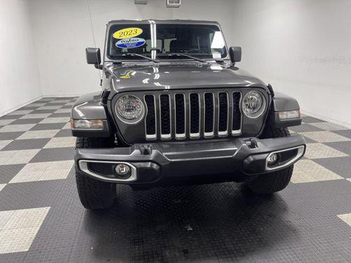 2023 Jeep Gladiator Overland