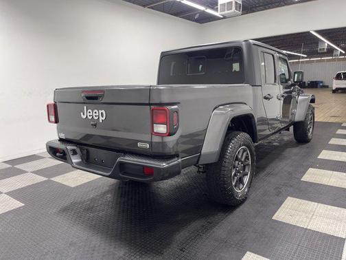 2023 Jeep Gladiator Overland
