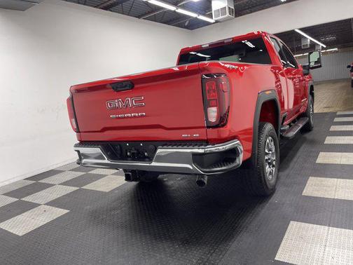 2026 GMC Sierra 2500 SLE