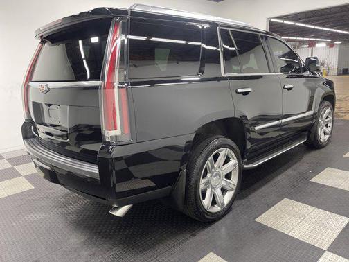 2020 Cadillac Escalade Luxury