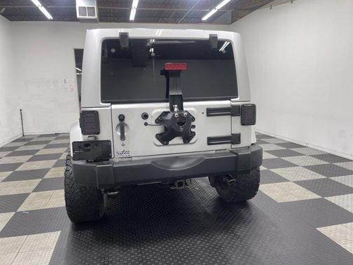 2011 Jeep Wrangler Unlimited Sahara