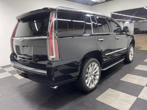 2019 Cadillac Escalade Luxury