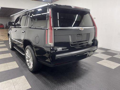 2019 Cadillac Escalade Luxury