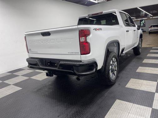 2026 Chevrolet Silverado 2500 Custom