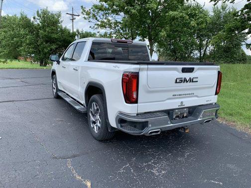 2022 GMC Sierra 1500 SLT