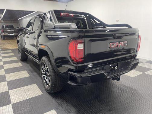 2025 GMC Canyon Base
