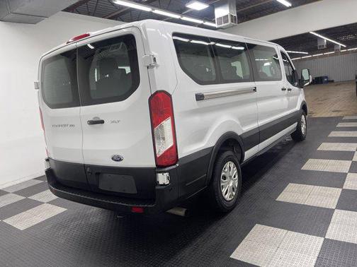 2022 Ford Transit-350 XLT