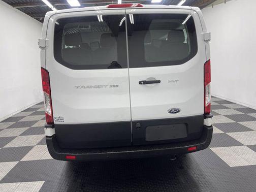 2022 Ford Transit-350 XLT