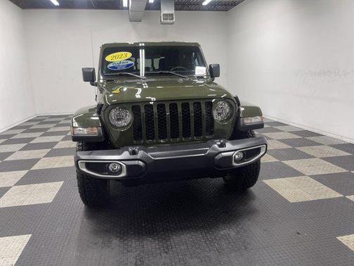 2023 Jeep Gladiator Sport S