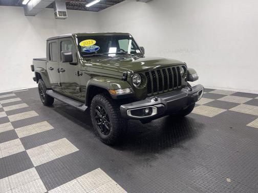 2023 Jeep Gladiator Sport S