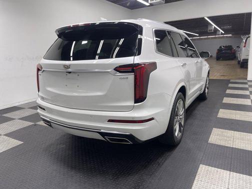 2021 Cadillac XT6 Premium Luxury FWD