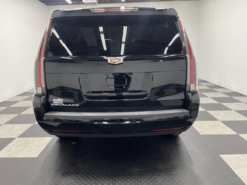 2020 Cadillac Escalade Luxury