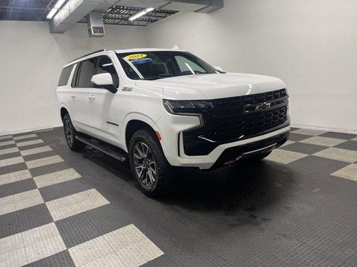 Summit White 2024 Chevrolet Suburban 4WD Z71