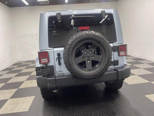 2012 Jeep Wrangler Sahara