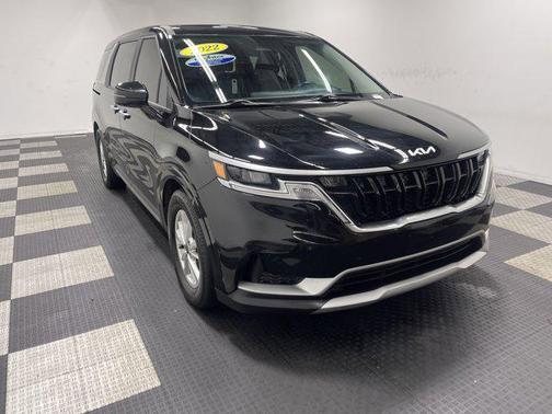 2022 Kia Carnival LXS