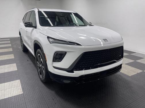 2025 Buick Enclave Sport Touring