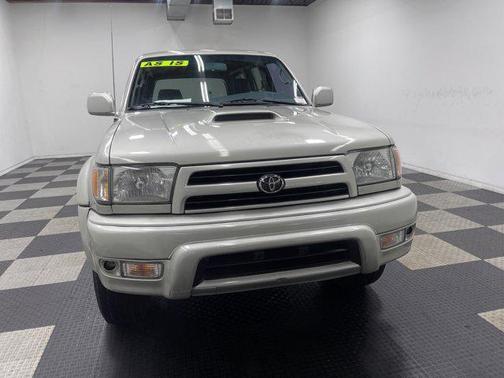 2000 Toyota 4Runner SR5 4WD