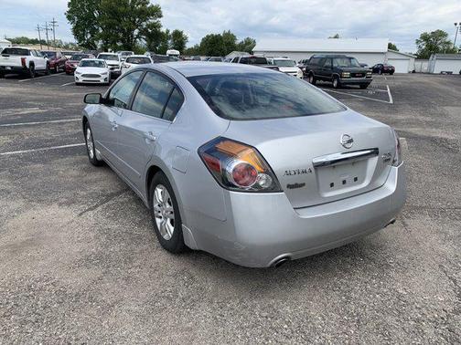 Brilliant Silver Metallic 2011 Nissan Altima 2.5 SL