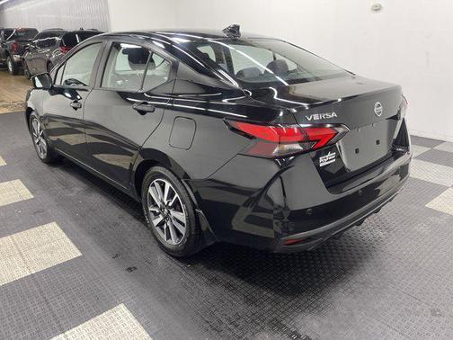 2021 Nissan Versa 1.6 SV