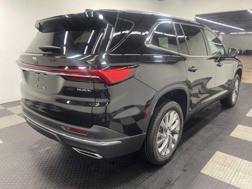 2025 Buick Enclave Preferred FWD