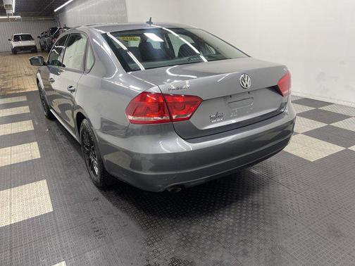 2015 Volkswagen Passat 1.8T Auto S
