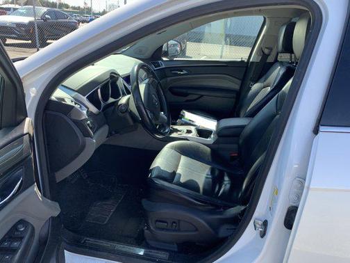 2010 Cadillac SRX Base