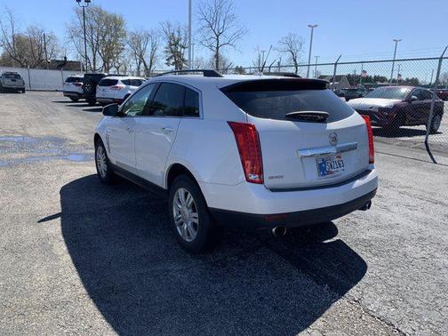 2010 Cadillac SRX Base