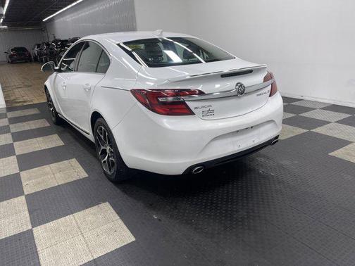 2017 Buick Regal Turbo Sport Touring