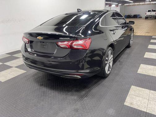 Mosaic Black Metallic 2020 Chevrolet Malibu FWD Premier