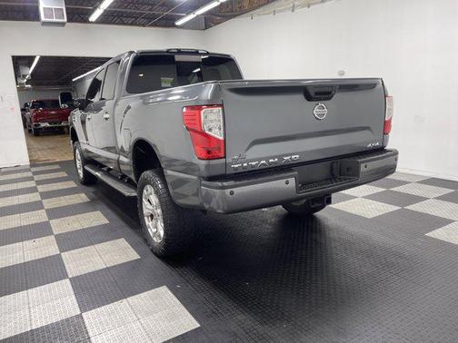 2016 Nissan Titan XD SL