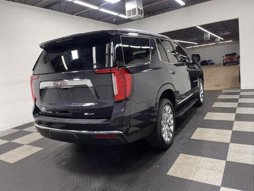 Titanium Rush Metallic 2023 GMC Yukon SLT