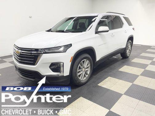 Summit White 2023 Chevrolet Traverse LT Cloth