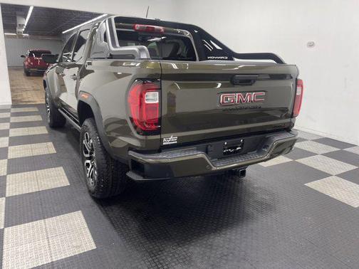 2025 GMC Canyon Base