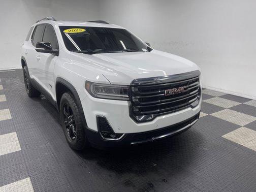 2023 GMC Acadia AWD AT4