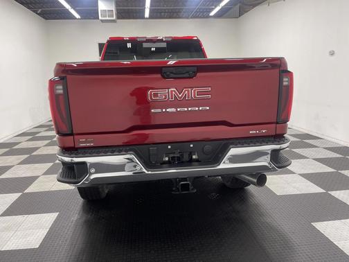 2026 GMC Sierra 3500 SLT