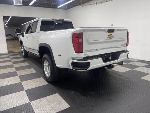 2024 Chevrolet Silverado 3500 High Country