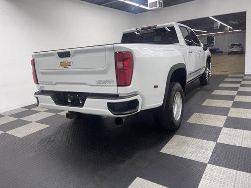 2024 Chevrolet Silverado 3500 High Country