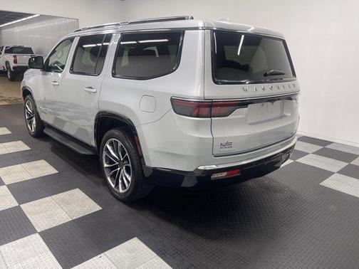 2022 Jeep Wagoneer Series II 4x4