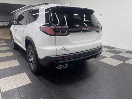 2026 GMC Acadia AT4 AWD