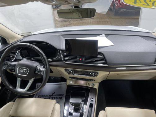 2024 Audi Q5 45 S line Premium Plus