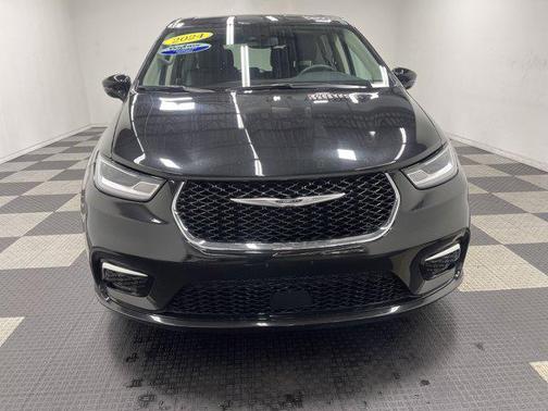 2024 Chrysler Pacifica Hybrid Select