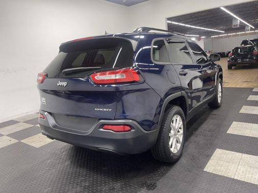 2016 Jeep Cherokee Sport