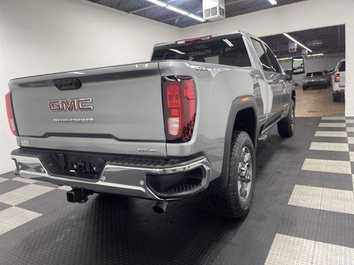 2026 GMC Sierra 2500 SLE